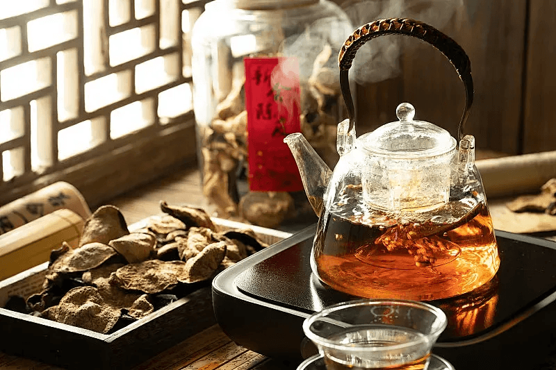 Lunarsip — Ginseng Eight Treasure Tea Benefits — Is Ginseng Eight Treasure Tea? Benefits, Ingredients, and Ho (cover)