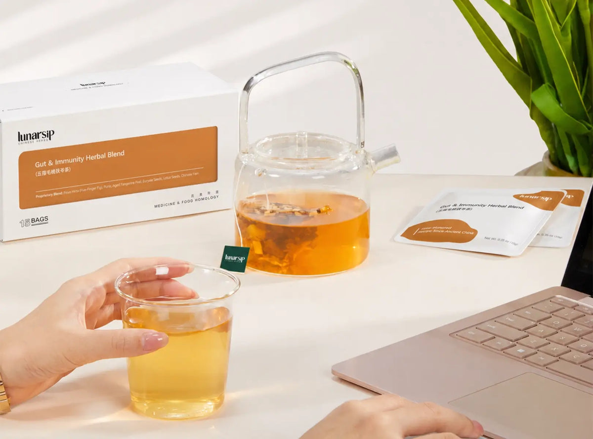Clear, pale amber